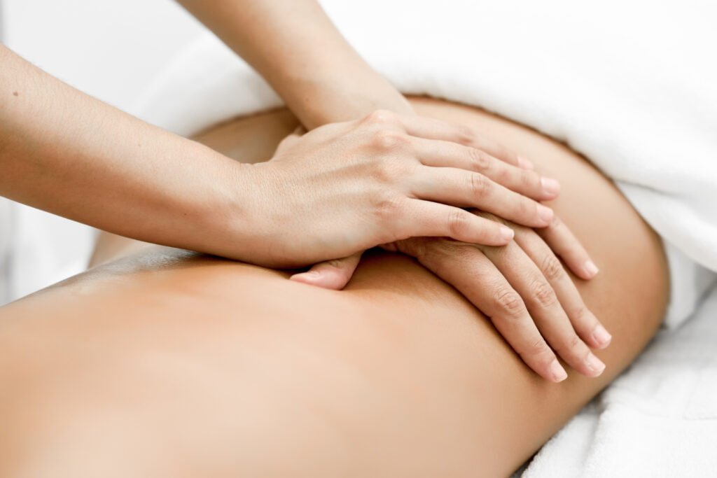 Massage aux huiles essentielles